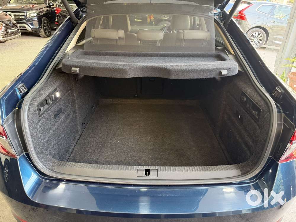 Skoda Superb 2.0 L&k Tsi At, 2020, Petrol