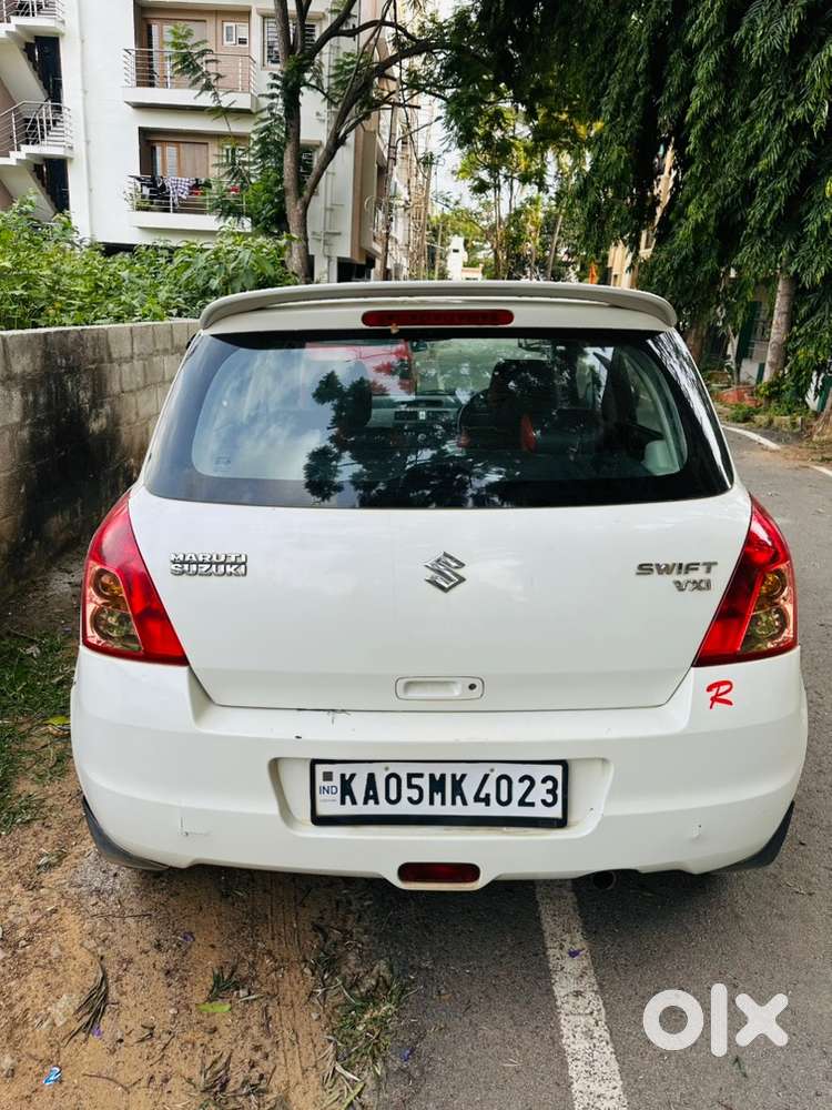 2011 Maruti Suzuki Swift Vxi Petrol