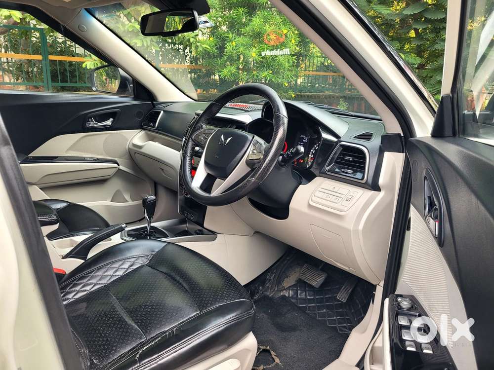 Mahindra Xuv300 W8 Amt Diesel, 2022, Diesel