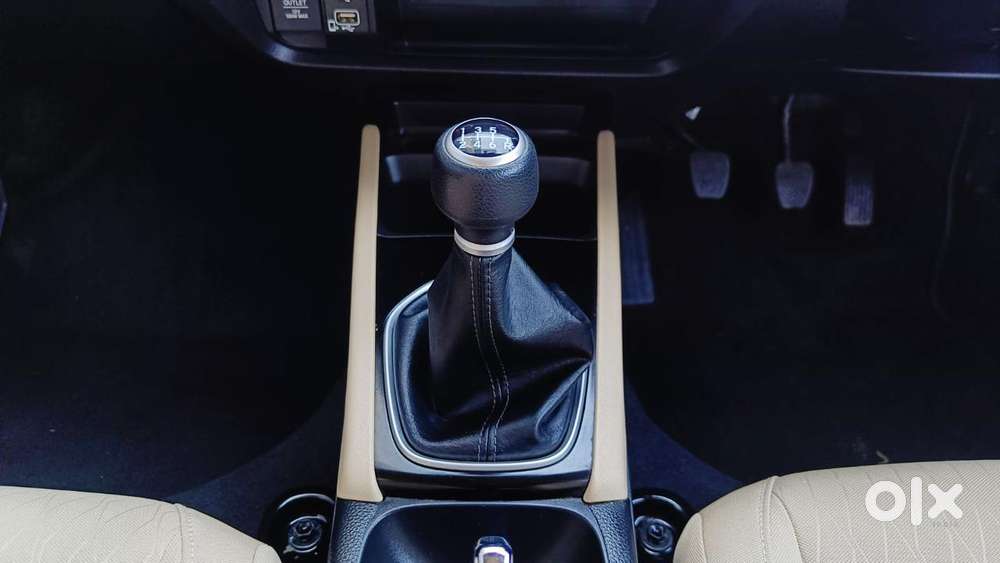 Honda City 1.5 V 4th Gen I-vtec Mt, 2022, Petrol