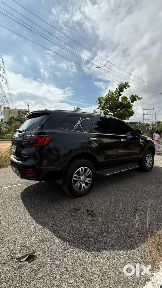 Ford Endeavour Titanium Plus 2016