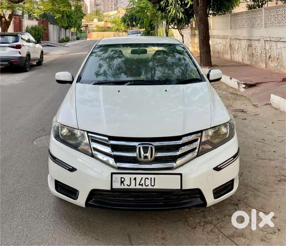 Honda City Ivtec With Cng  Well Condition Car 1s Owner
