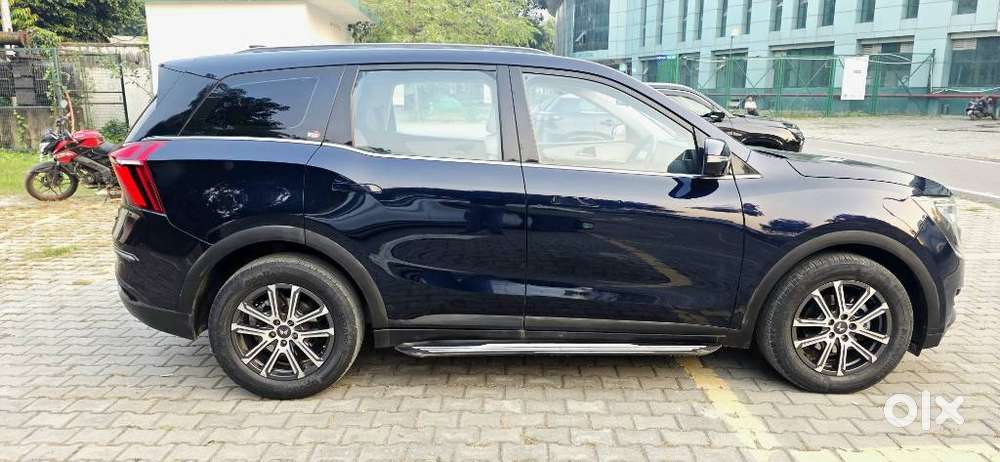 Mahindra Xuv700 2.2 Ax 7 Diesel At Luxury Pack Str Awd, 2022, Diesel