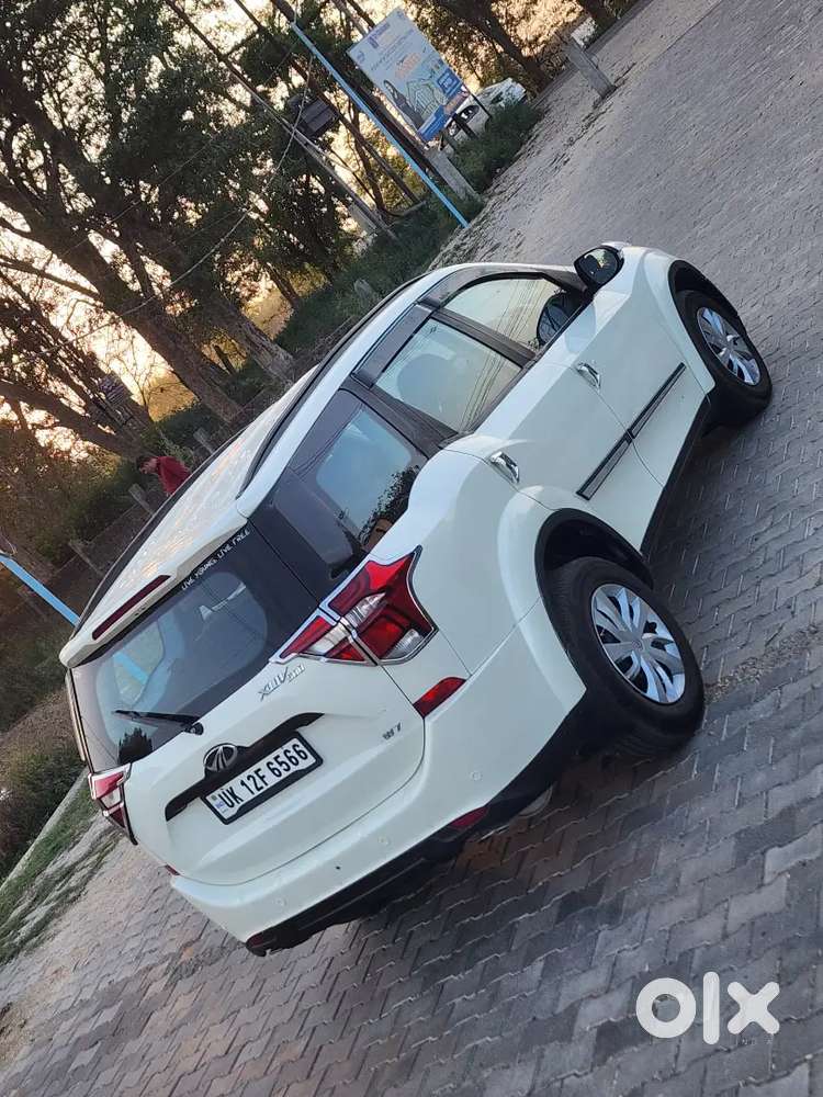 Mahindra Xuv 500
1st Owner 
Push Button Stat