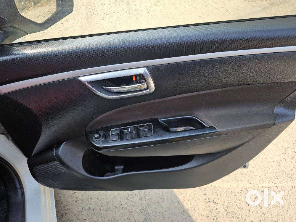 Maruti Suzuki Swift Vxi 1.2 Abs Bs-iv, 2016, Petrol