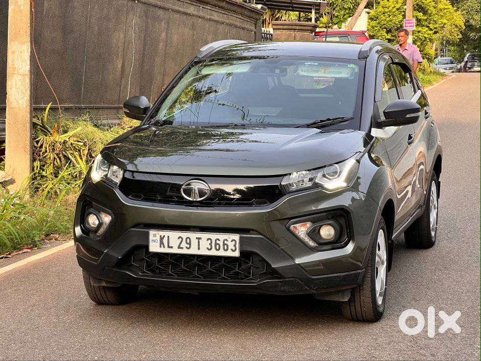 Tata Nexon 1.5 Revotorq Xm (s), 2021, Diesel