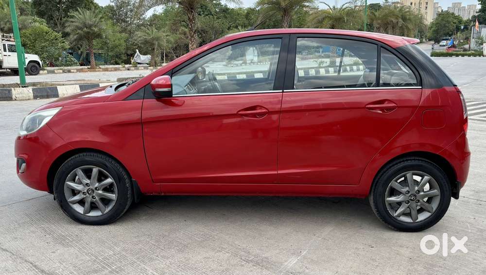 Tata Bolt Revotron Xt, 2015, Petrol