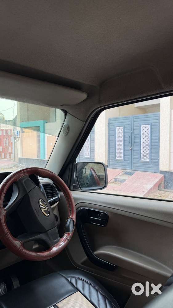Mahindra Tuv300 Plus  Excellent Condition  Single Owner