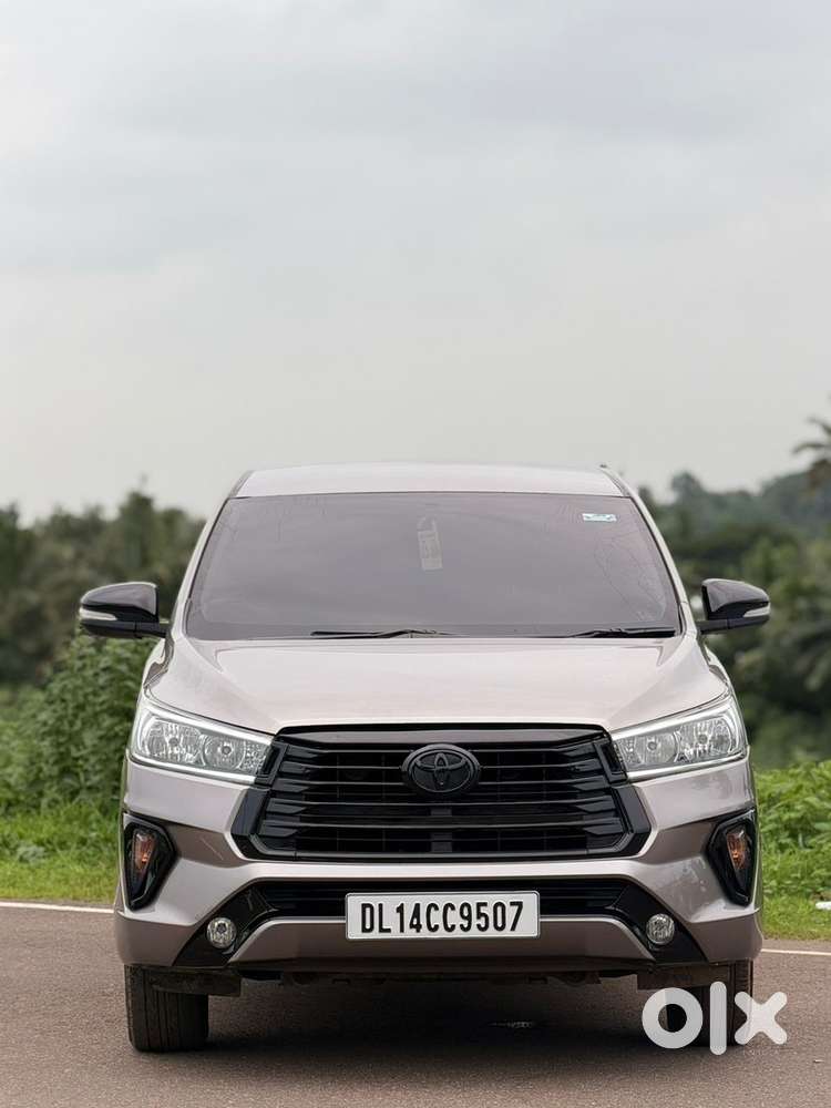 Toyota Innova Crysta 2016