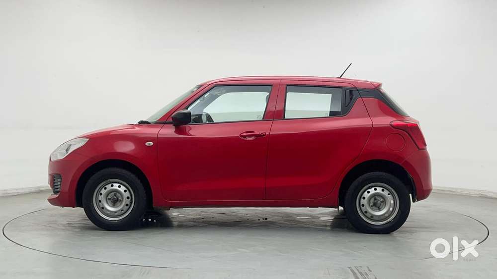 Maruti Suzuki Swift 1.3 Lxi, 2022, Petrol