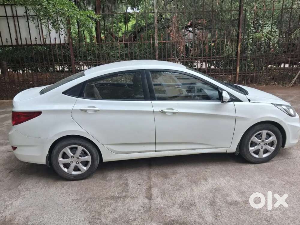 Hyundai Verna 1.6 Ex