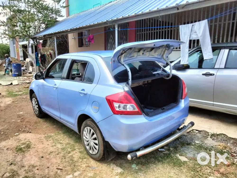 Maruti Suzuki Dzire 2016 Petrol 124000 Km Driven