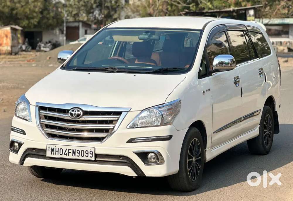 Toyota Innova 2012 Diesel Well Maintained