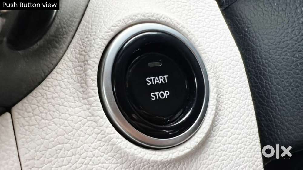 Mahindra Xuv 3xo Ax5 Pm Mt, 2024, Petrol
