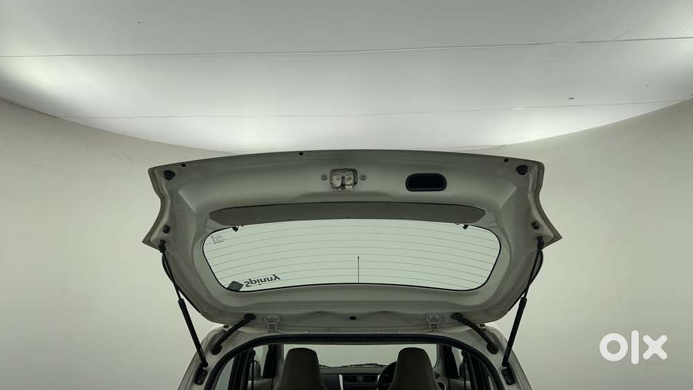 Maruti Suzuki Celerio Zxi Optional Amt, 2016, Petrol