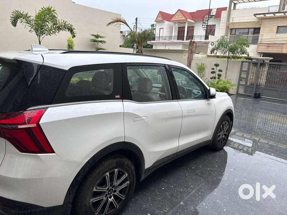 Mahindra Xuv700 Diesel Mt 2024
