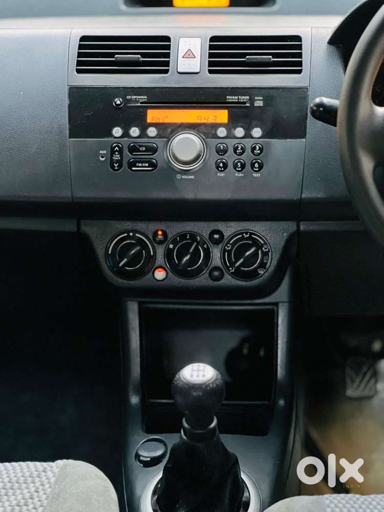 Maruti Suzuki Swift Dzire 1.2 Vxi Bsiv, 2011, Petrol