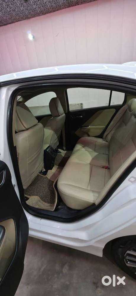 Honda City V Mt Sunroof, 2017, Diesel