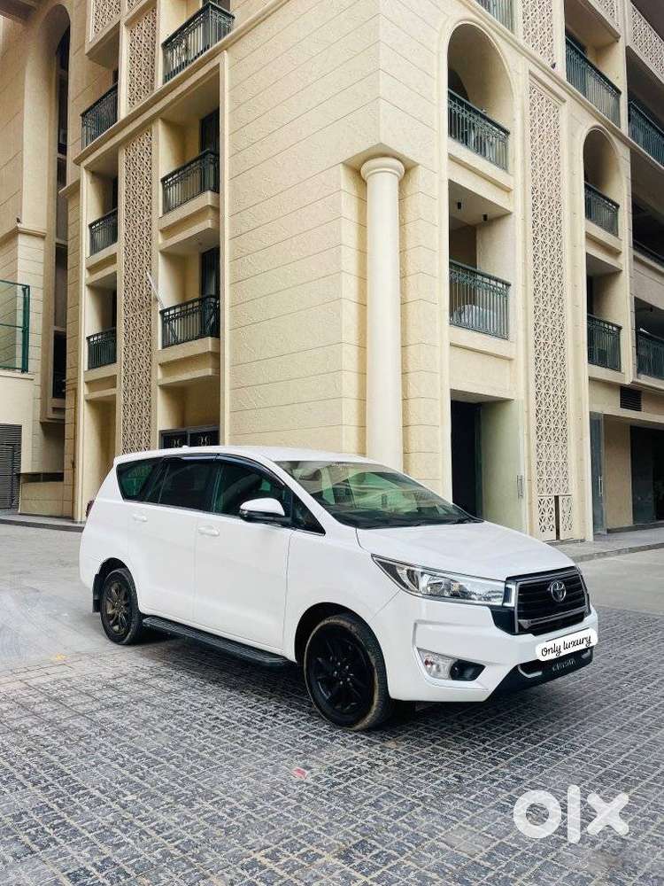 Toyota Innova Crysta 2.4 G Plus Mt 7 Str, 2023, Diesel