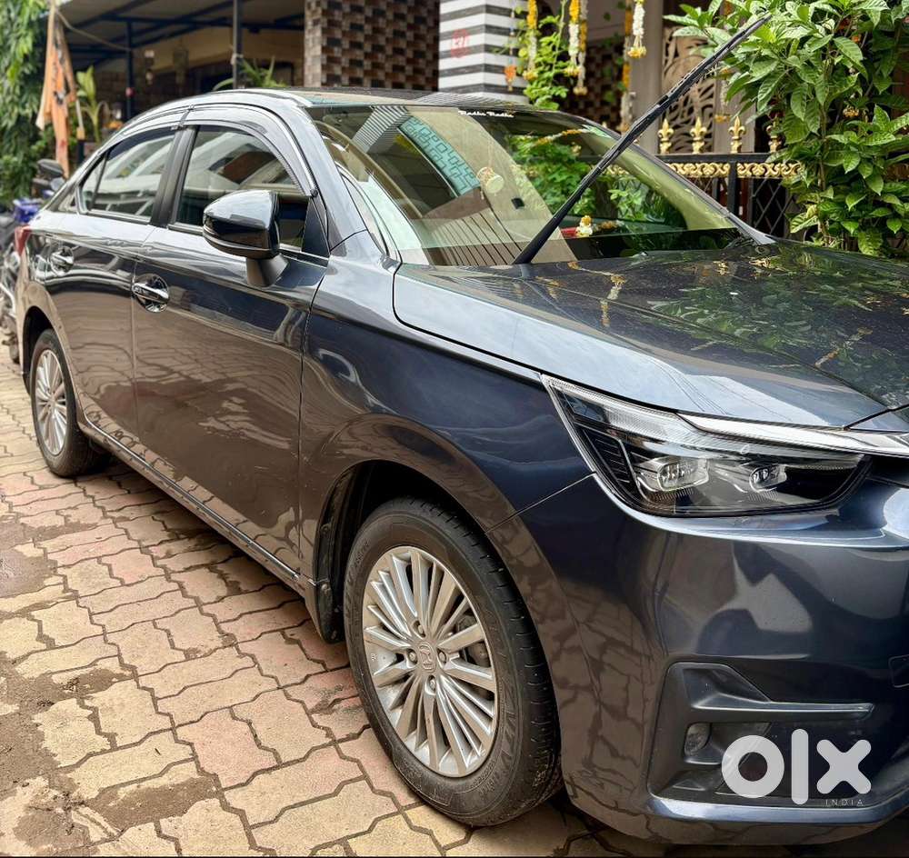 Honda Amaze 2025 Petrol Well Maintained