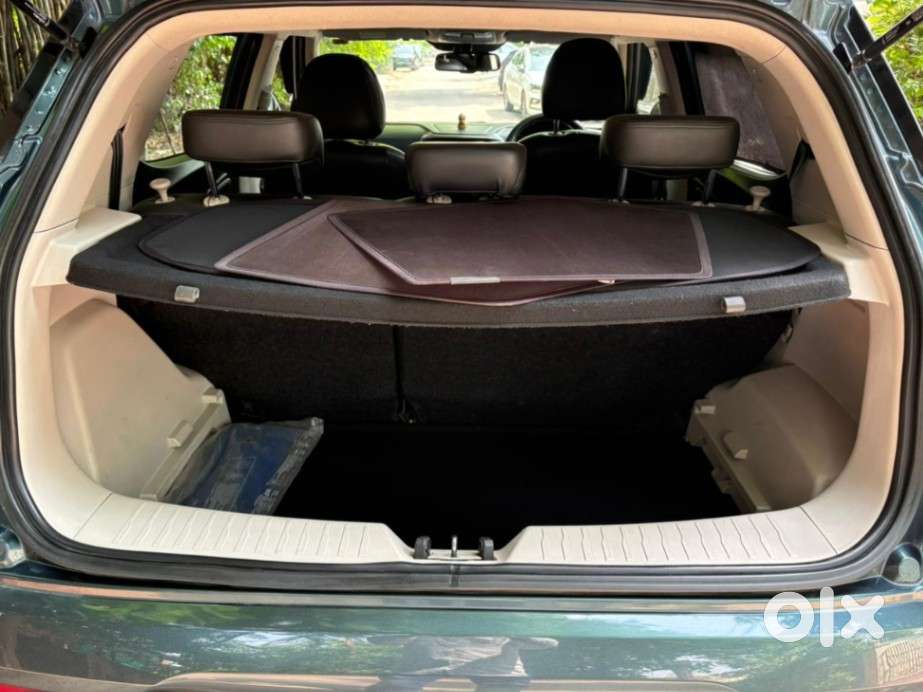 Mahindra Xuv300 W8 Option, 2021, Petrol