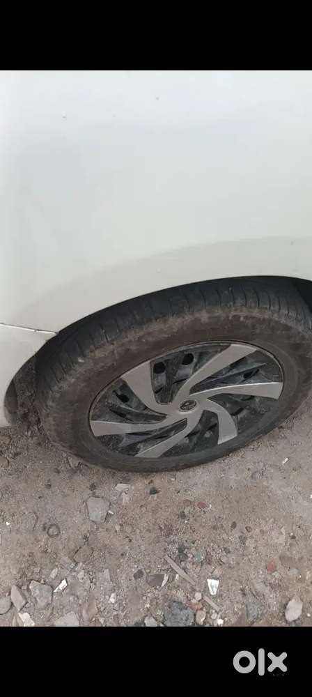 Maruti Suzuki Ertiga 2023 Cng & Hybrids 35000 Km Driven