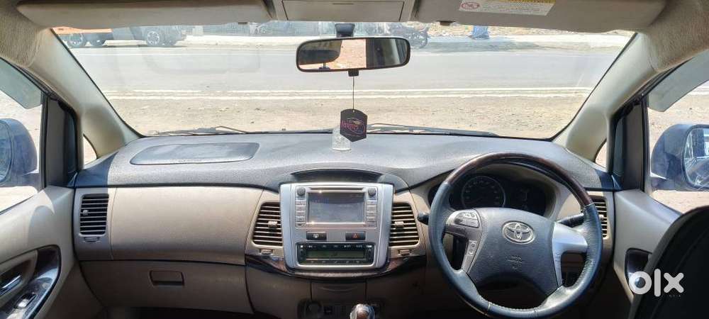 Toyota Innova 2.5 Z Diesel 7 Seater, 2015, Diesel