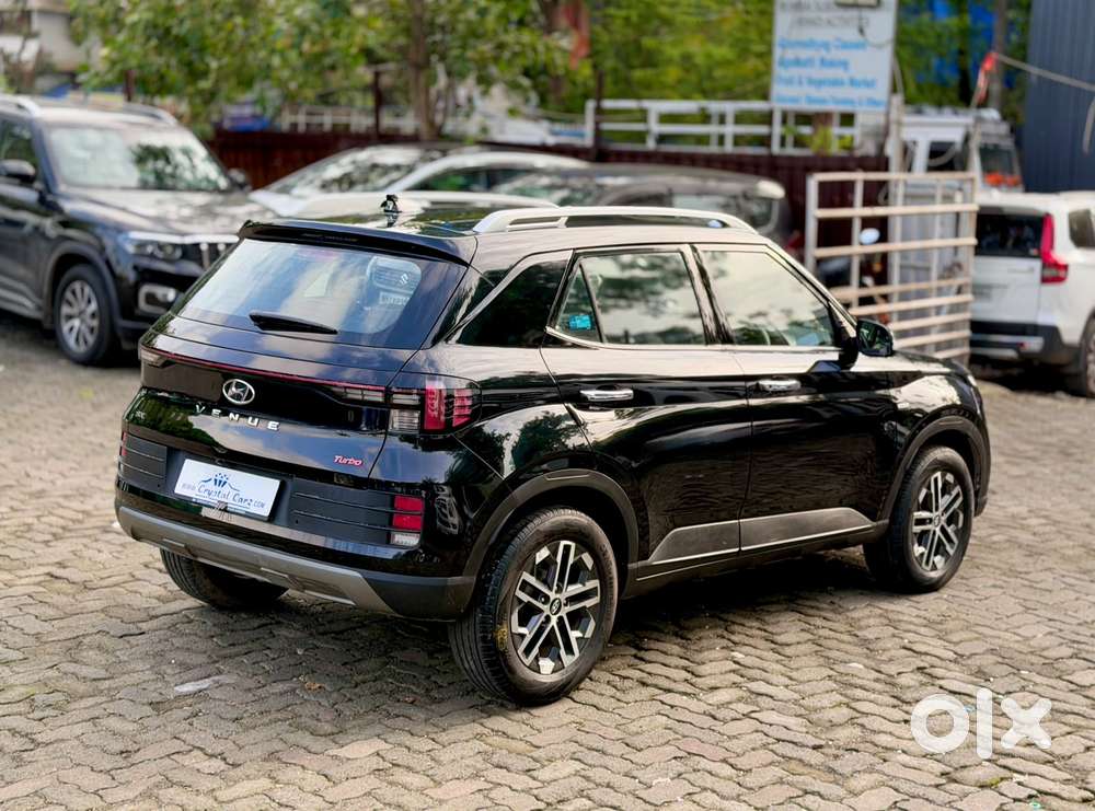 Hyundai Venue S Turbo Dct, 2023, Petrol