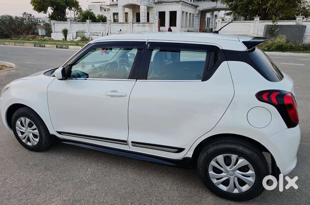 Maruti Suzuki Swift 1.2 Vxi (o), 2023, Petrol