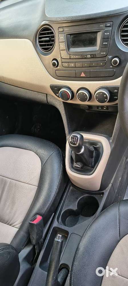Hyundai I10 Sportz, 2016, Petrol