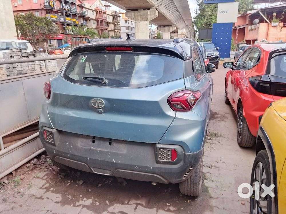 Tata Punch Creative Flagship Dual Tone Mt, 2023, Petrol