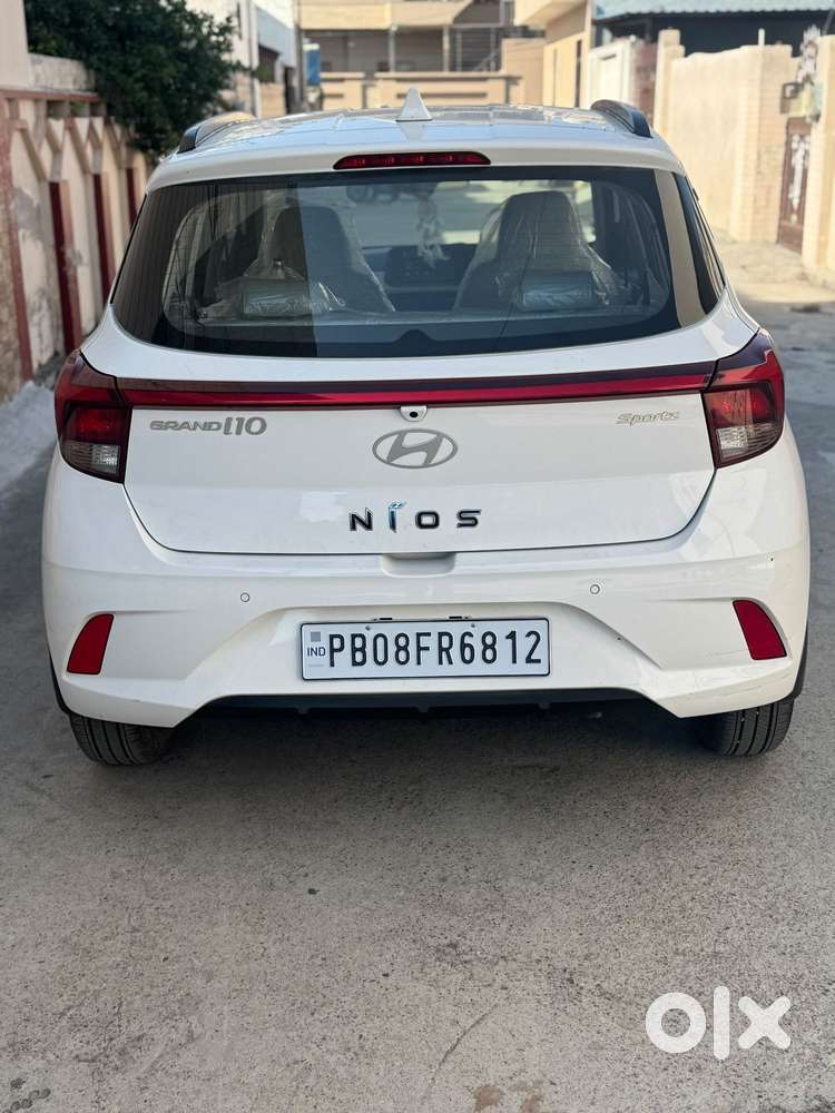 Hyundai Grand I10 Nios Sportz, 2025, Petrol