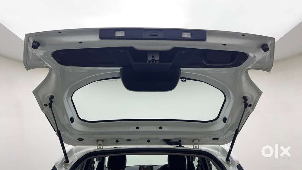 Tata Punch Accomplished Dazzle Sunroof Cng, 2024, Cng & Hybrids