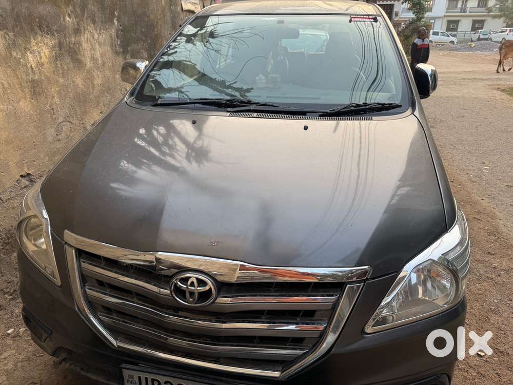 Toyota Innova Diesel 2012