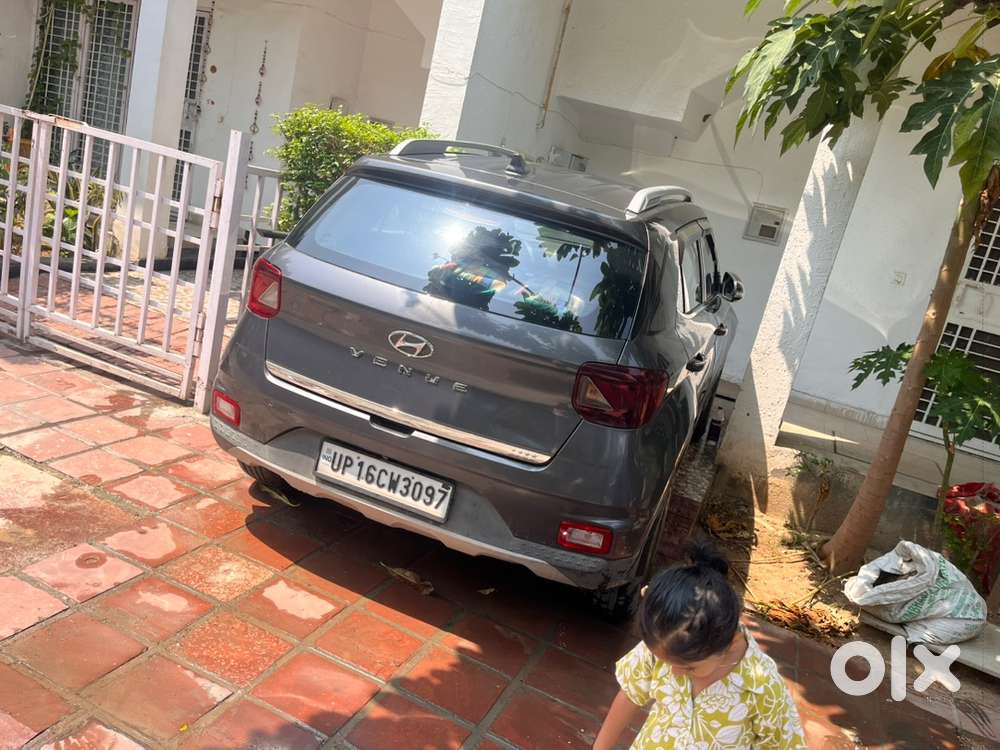 Hyundai Venue Petrol 2021