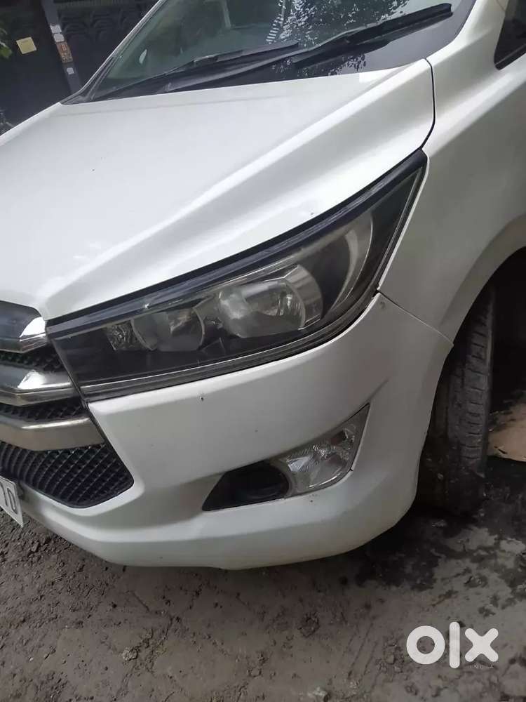 Toyota Innova Crysta 2016