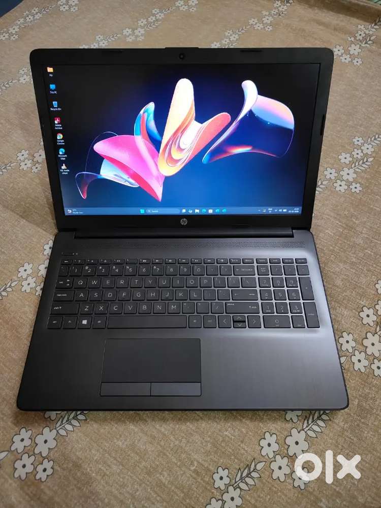 Hp notebook I5 laptop 10th gen 12gb ram 512gb SSD 15.6 screen size