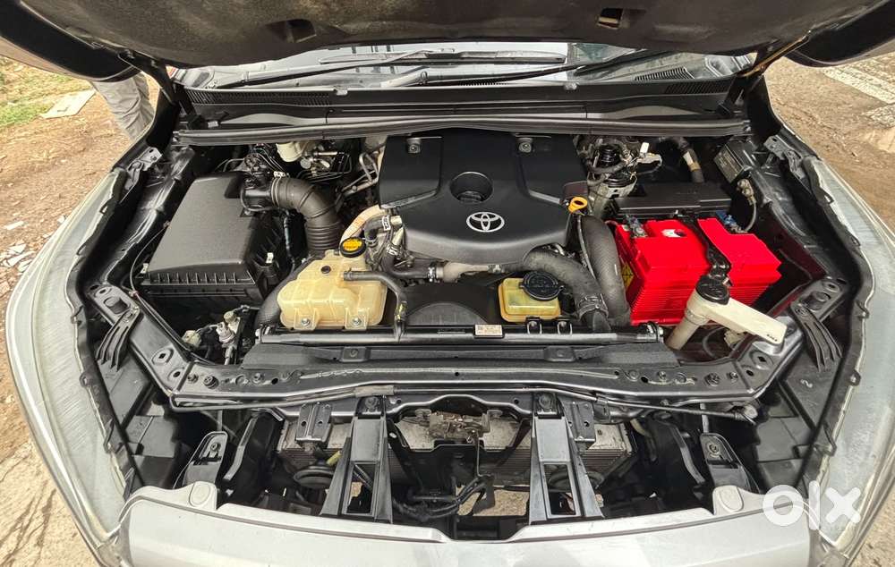 Toyota Innova Crysta 2.8z Automatic, 2016, Diesel