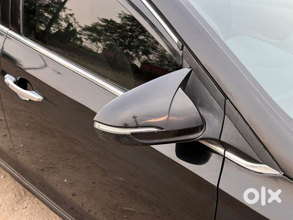 Hyundai Verna 1.6 Sx (o) Vtvt At, 2017, Petrol
