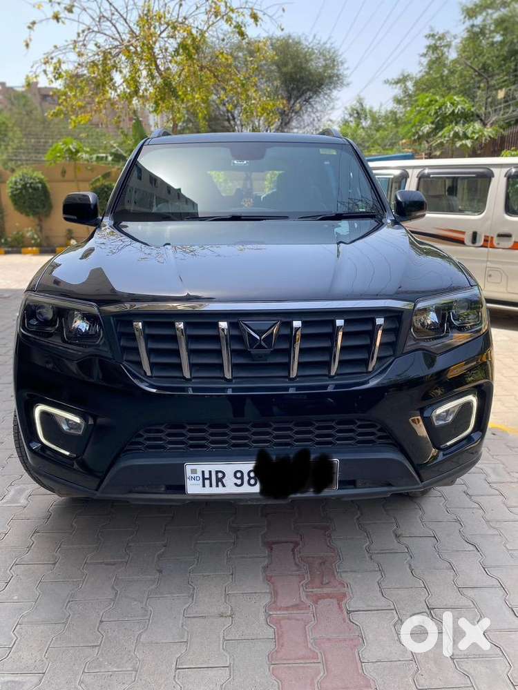 Scorpio N Z8 L 2.2 Diesel At Carbon L 2025 L 7.7k Kms L Like New