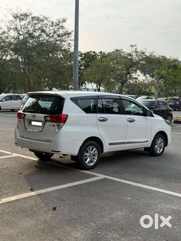 Toyota Innova Crysta 2.4 Gx Mt, 2018, Diesel