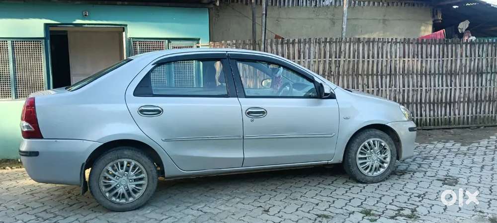 Toyota Etios Liva 2015 Petrol 730000 Km Driven