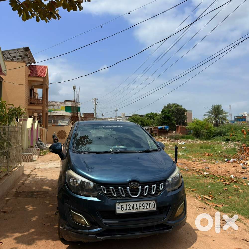 Mahindra Marazzo Diesel 2018