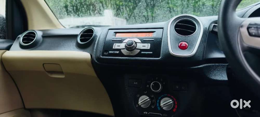 Honda Mobilio V I-dtec, 2014, Diesel