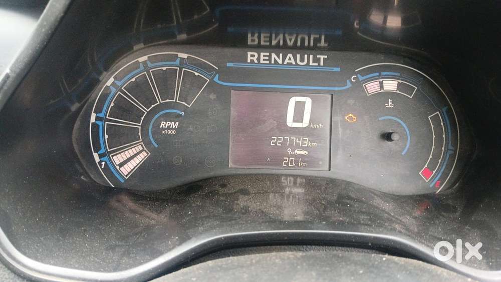 Renault Triber Petrol/cng  2022 Model