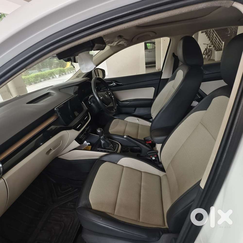 Skoda Slavia Style 1 Ltr Mt, 2023 Dec, Registered Jan 2024
