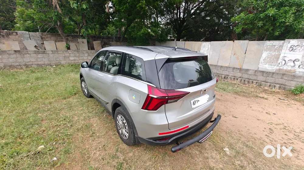 2023 Mahindra Xuv700 7 Seater Diesel