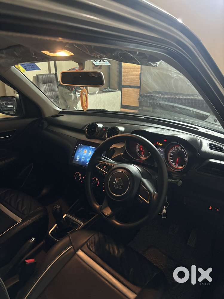 Maruti Suzuki Swift Vxi + Manual, 2023, Petrol