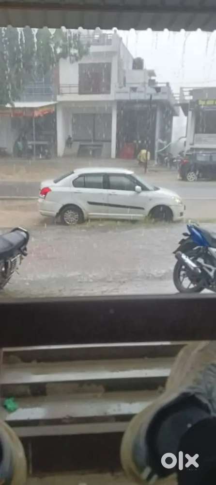 Maruti Suzuki Dzire 2011 Cng & Hybrids 80000 Km Driven