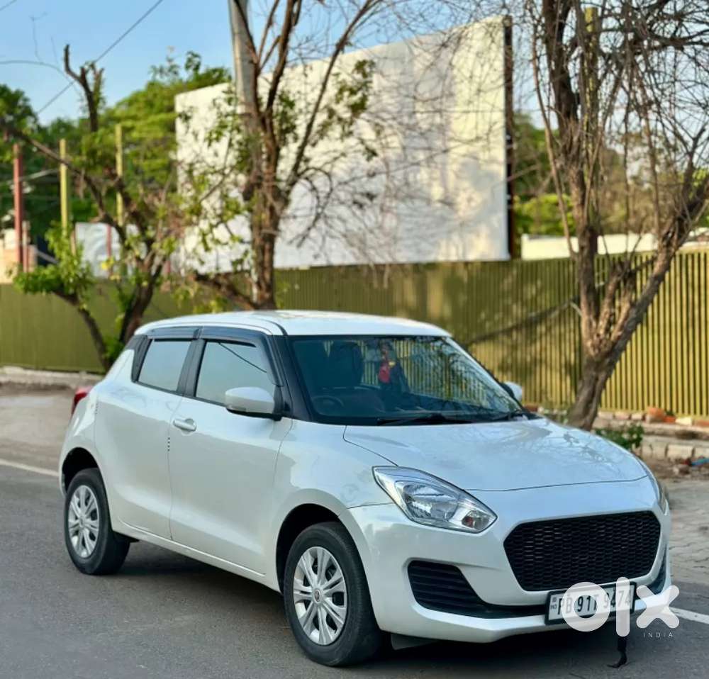 Maruti Suzuki Swift Vxi, 2023, Petrol